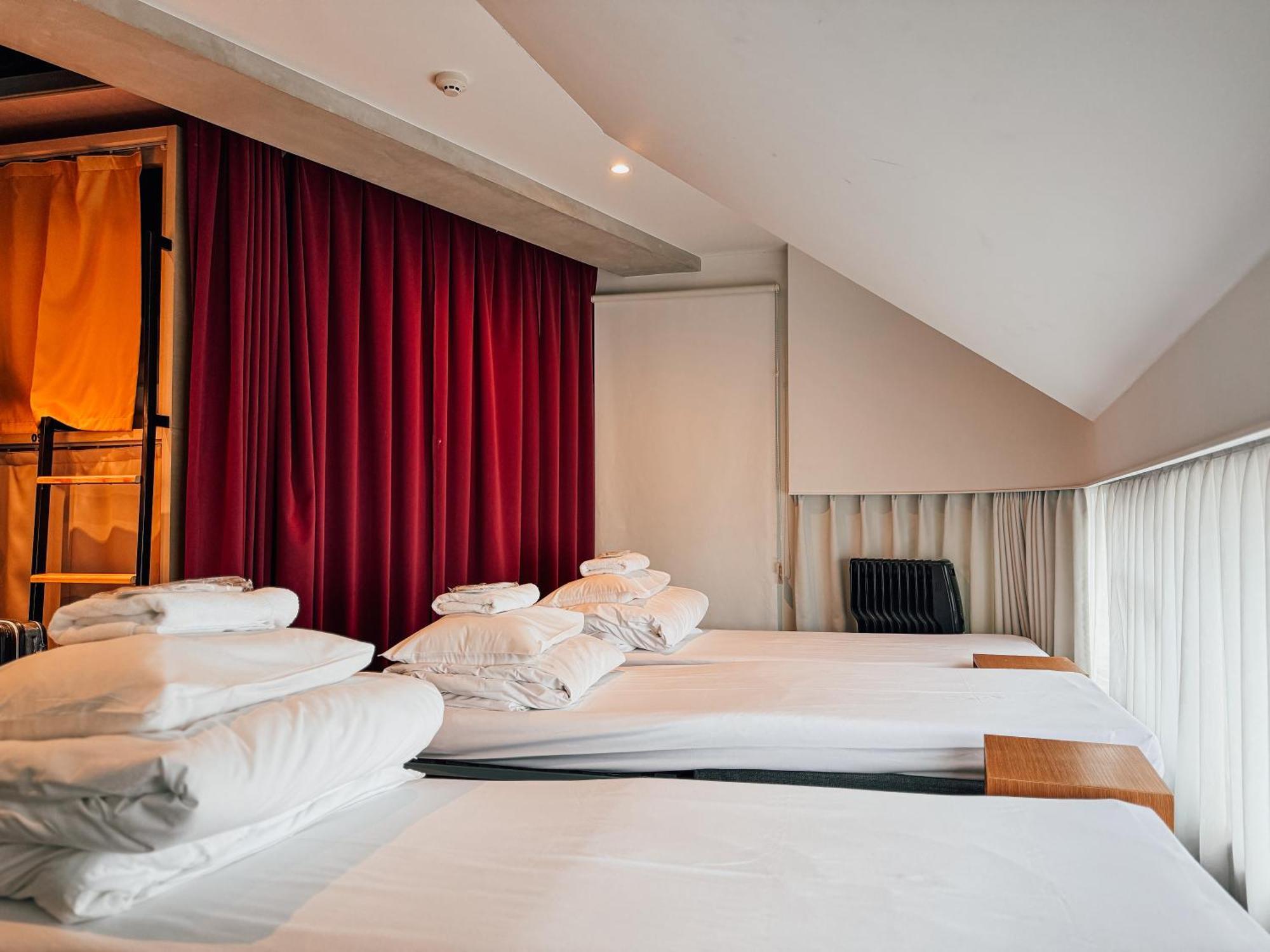 Unplan Shinjuku Hostal